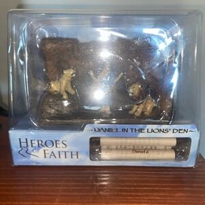 Heroes of Faith Daniel in the Lions' Den Religious Biblical 2004 Figurine Set
